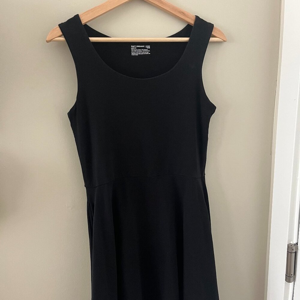 EUC Pact Organic Cotton Women's Fit and Flare Sleeveless Dress (Size M)